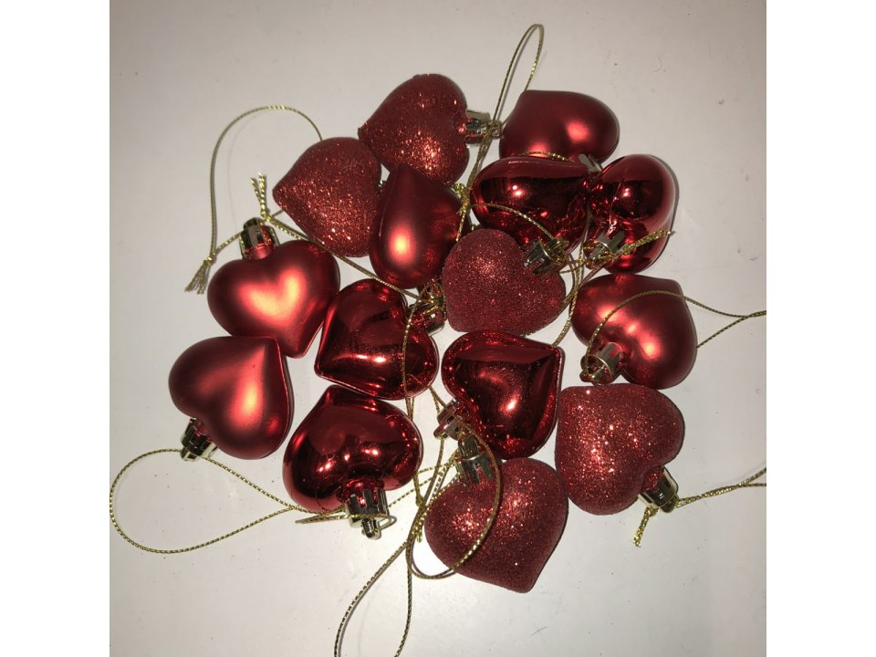 40MM PLASTIC HEART RED X15 | Something special